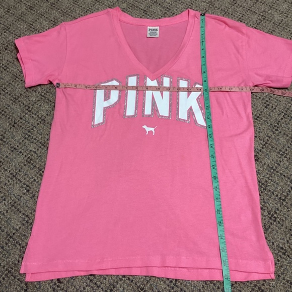 PINK Victoria’s Secret Pink LOGO V-neck Tee * Small - Picture 4 of 7